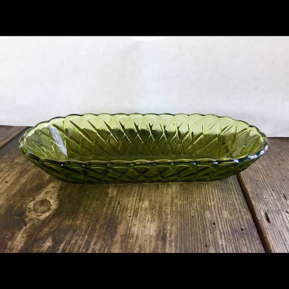 MidCentury Indiana Glass Avocado Green Celery Dish - Picture 2 of 13